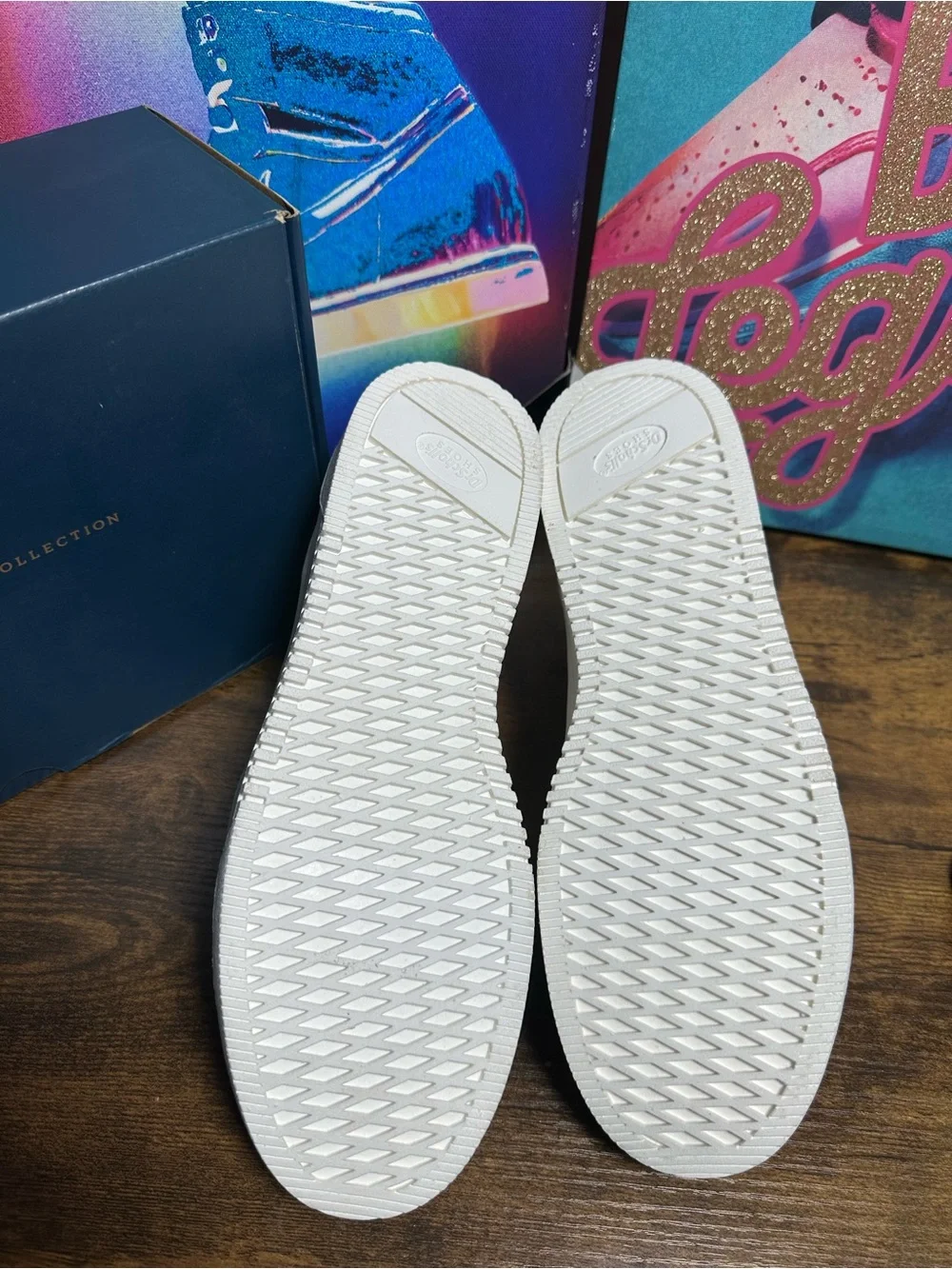 Dr. Scholl's Women's Madison Cloud Sneaker color Oyster Fabric size 10 W